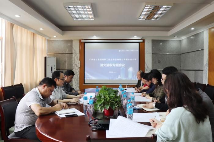 6.1聚会现场。。谭倩文 摄_700x466.jpg