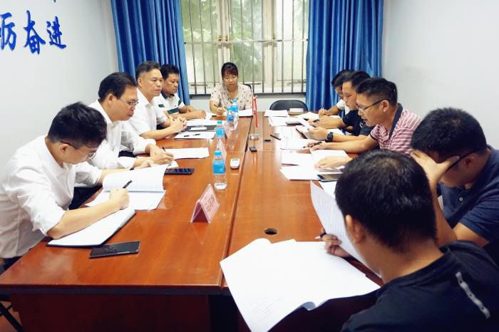 5聚会现场。。。谢微旋 摄700.JPG