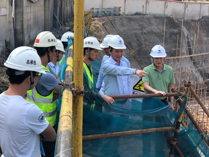 1.2检查现场。。。韦艳兰 摄700.png