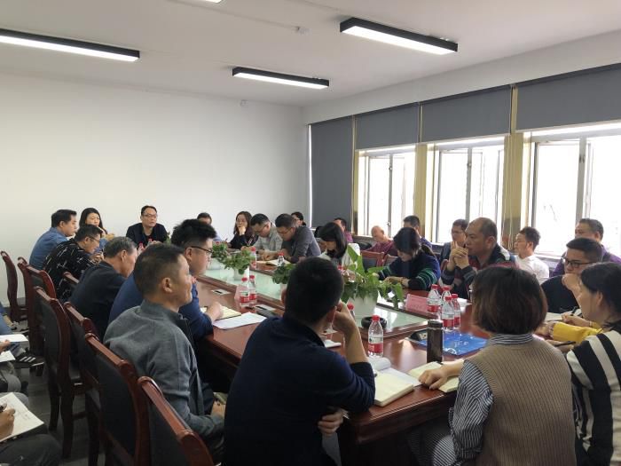 4.1聚会现场。。。杨德辉 摄700.jpg