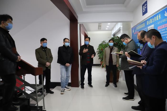 1五分公司检查现场。。。杨钰 摄700.JPG