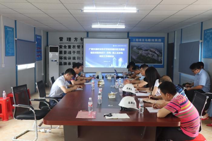 4.1聚会现场。 杨俊峰 摄700.jpg