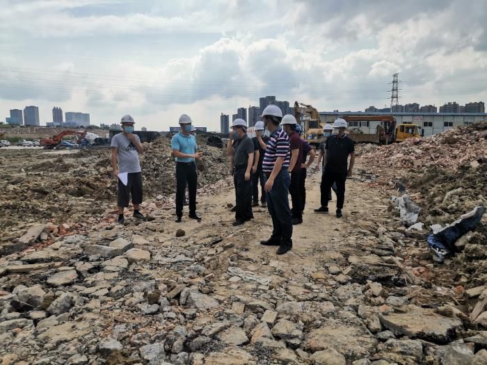 2.2调研现场2！！。潘治昆 摄700.jpg