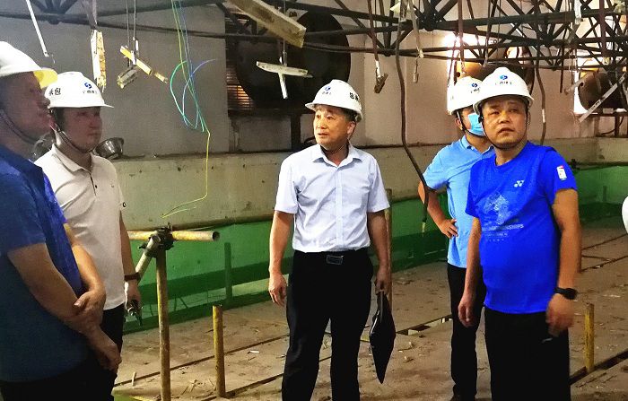 现场检查指导。宋裕文  摄.jpg