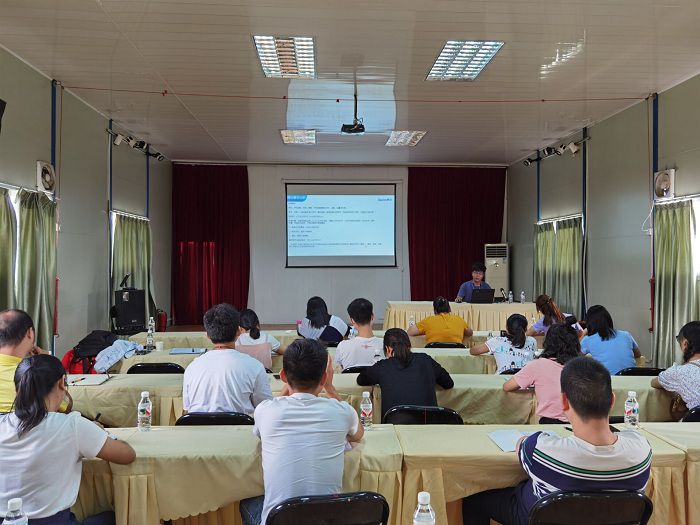 培训会现场。王莹摄.jpg