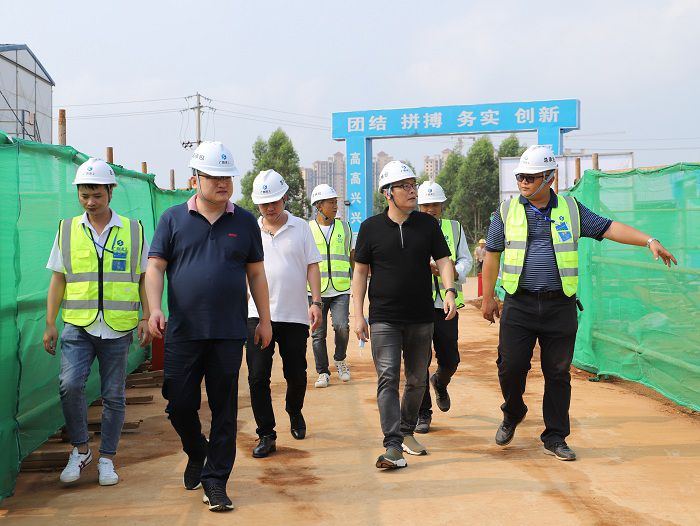 检查现场。：：：罱〗 摄 (3).JPG