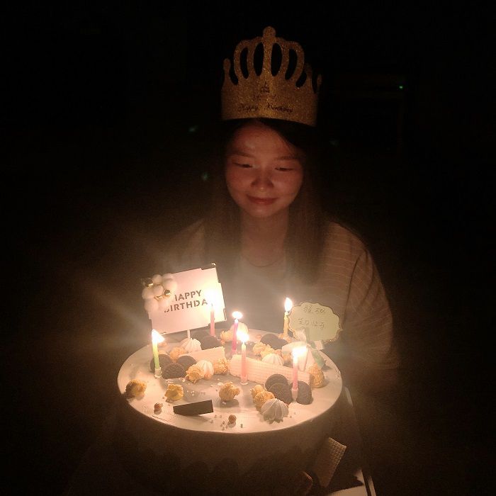 寿星许愿。。刘博群 摄.jpg