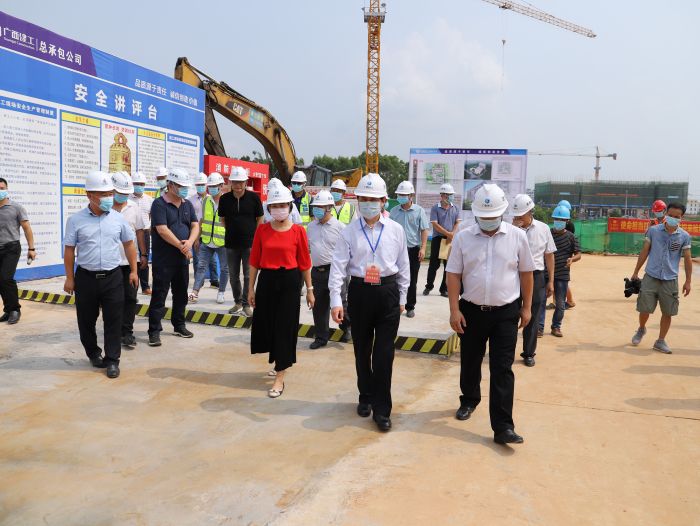 调研现场：：：罱〗 摄.jpg