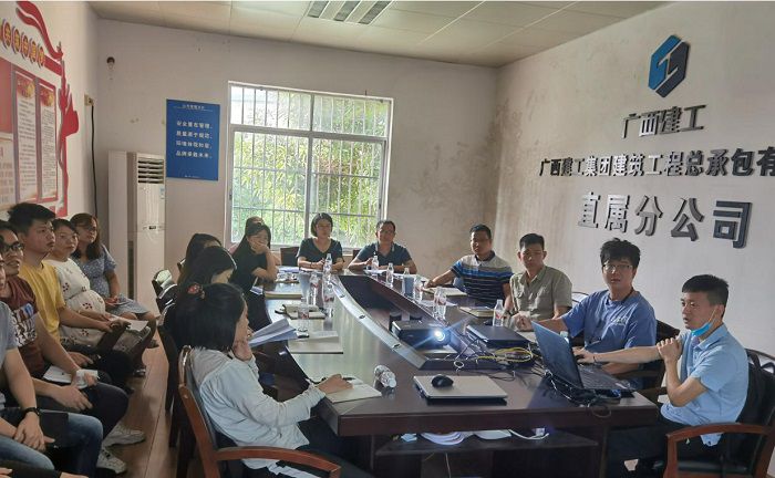 聚会现场。。 陆黎婷 摄.jpg