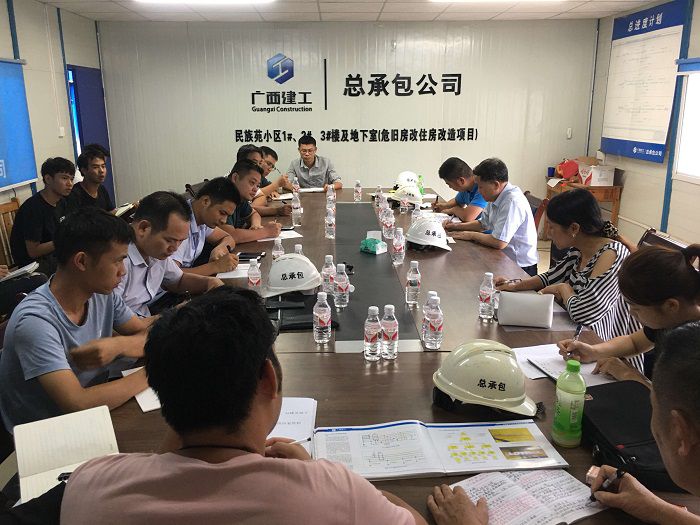 聚会现场。 梁爽 摄.jpg