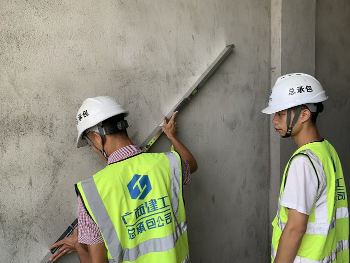 现场知识手艺指导。梁宗吕 摄.jpg