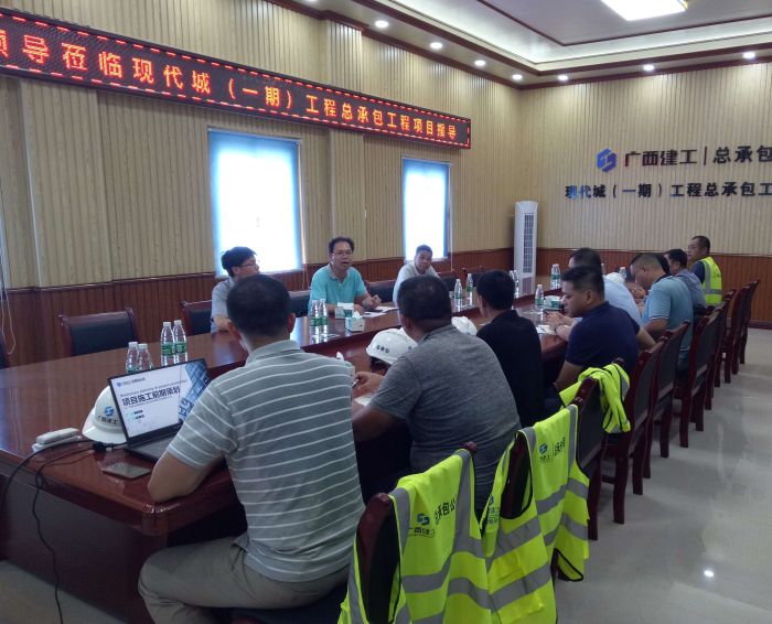 6聚会现场。！！。蓝显术 摄.jpg