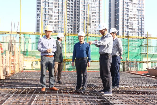 现场检查指导。。。张钊林 摄.jpg