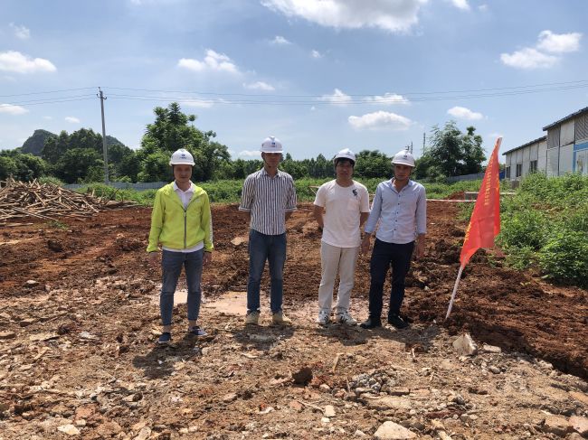 3 创优夺杯先锋队在项目现场。。卢美宇 摄.jpg