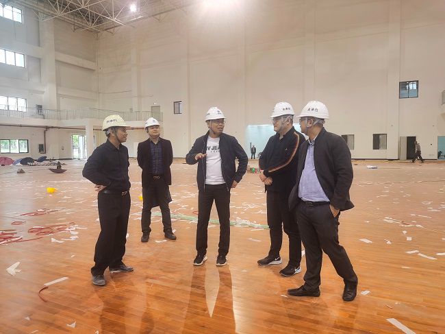 现场指导事情。。刘博群 摄（修图）.jpg