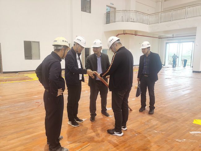 现场指导事情。。刘博群 摄（修图） (2).jpg