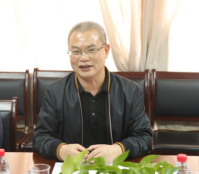 邓少新在会上作总结讲话！＃ㄐ尥迹 周煜川 摄.jpg