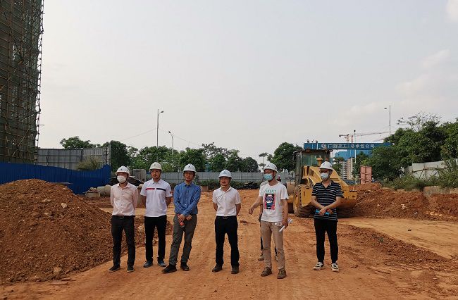 检查现场。陈柳林 摄（修图）.jpg