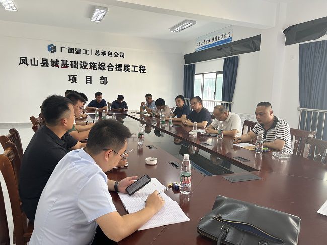 聚会现场。邓智宇 摄（修图）.jpg