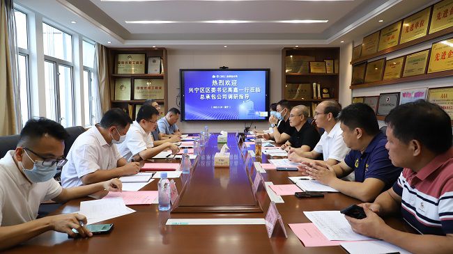 聚会现场 修图.jpg