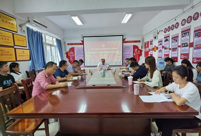 聚会现场。韦文 摄（修图）.jpg