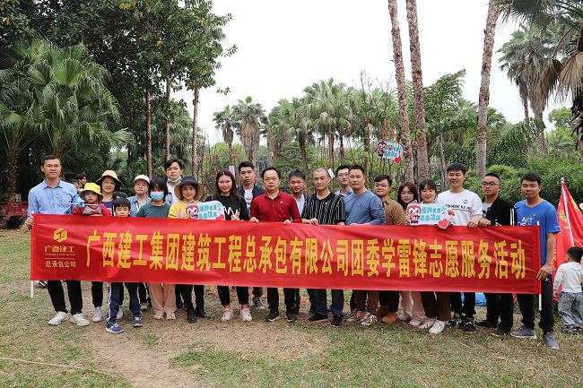 加入活动的职工合影。林成斌 摄（修图）.jpg