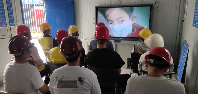 寓目教育视频。！；；；普鹩 摄（修图）.jpg