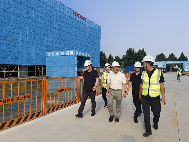 检查现场。。。杨醒晨 摄（修图）.jpg