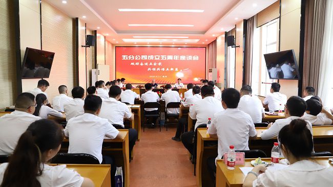 聚会现场。杨钰 摄（修图）.jpg