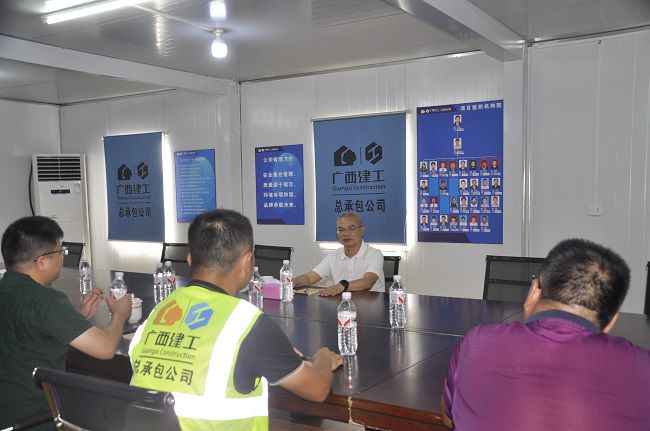 聚会现场。王瑾贞 摄（修图）.jpg