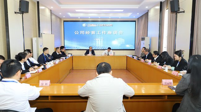 聚会现场 修图.jpg